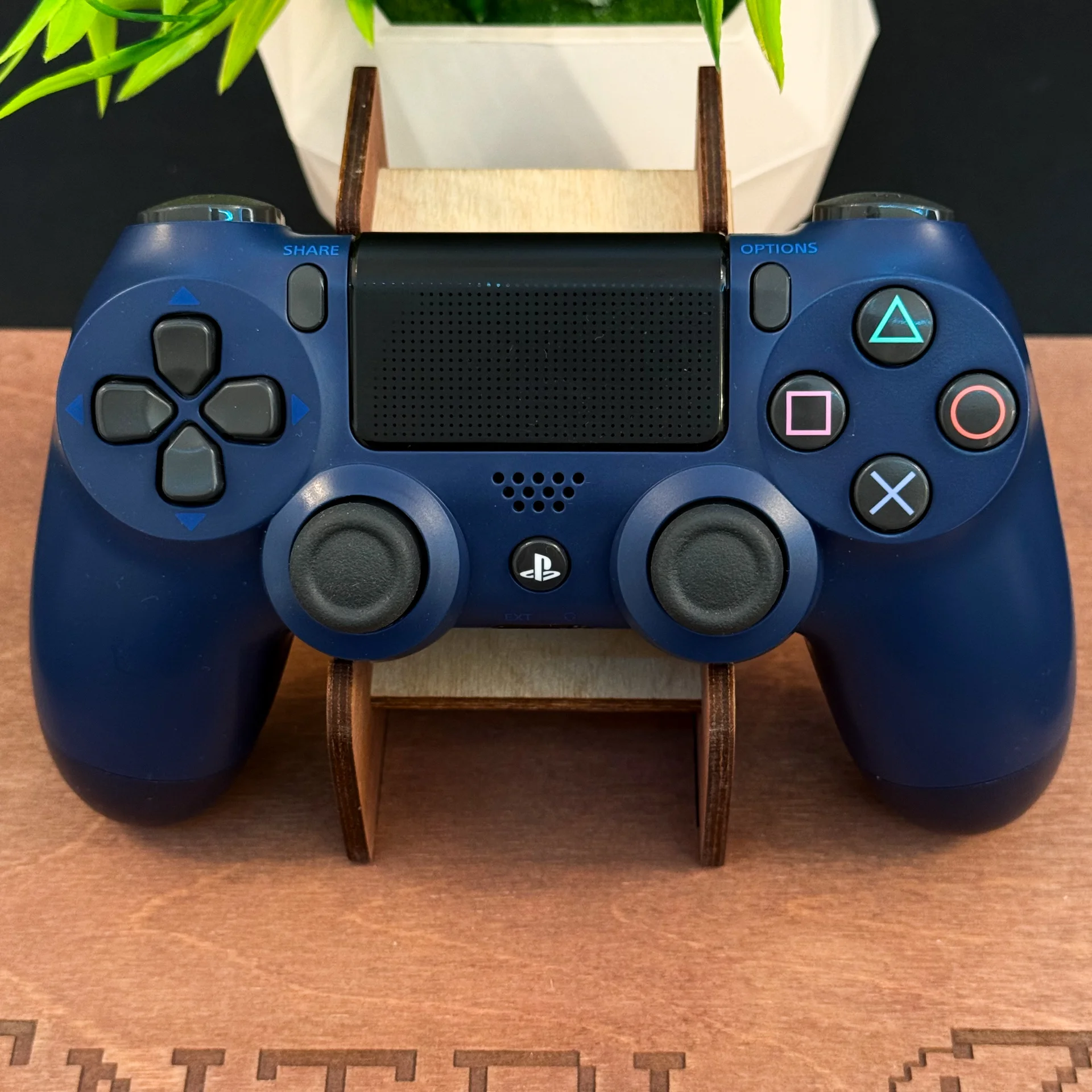 Геймпад Dualshock 4 v2 Оригинальный темно синий - миниатюра 8