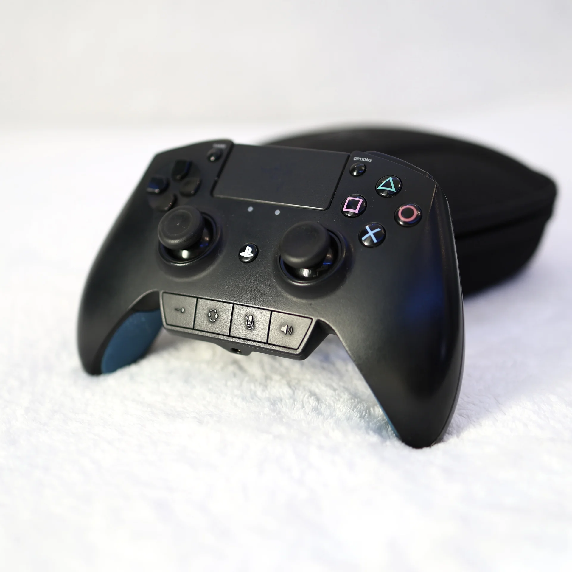 Геймпад PS4/PC Razer Raiju Gaming Controller - миниатюра 7