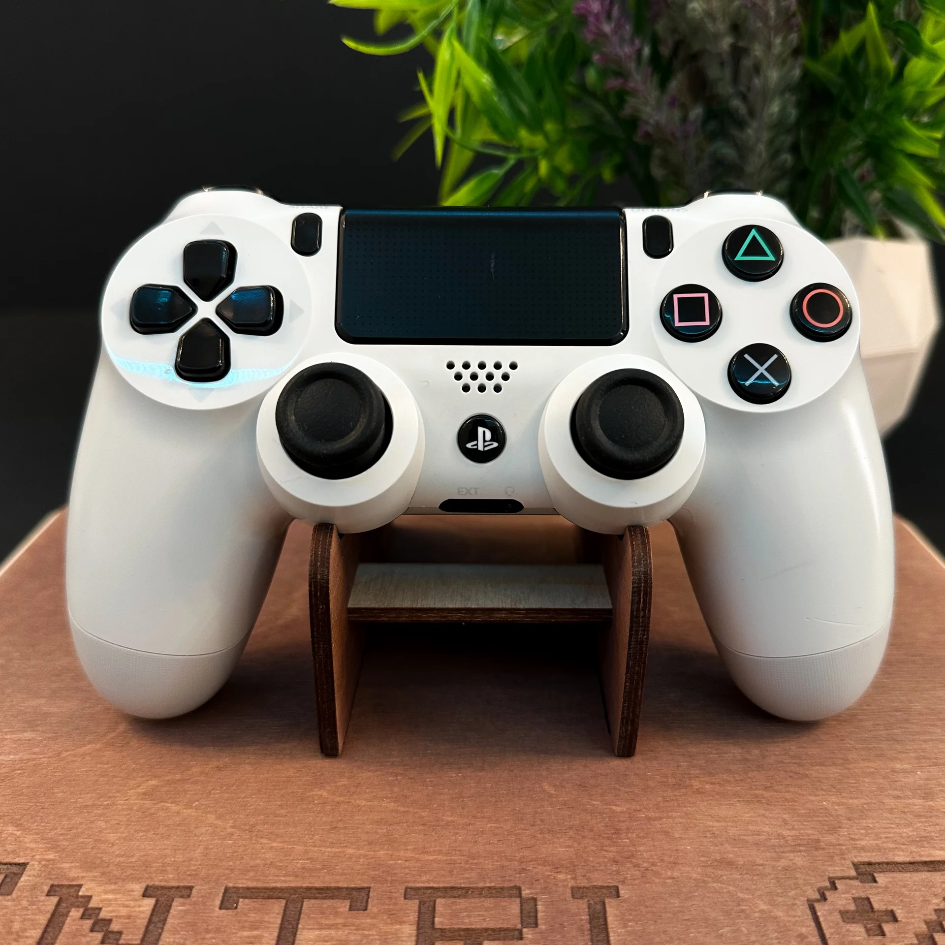 Геймпад Sony PS4 Оригинальный белый - миниатюра 2