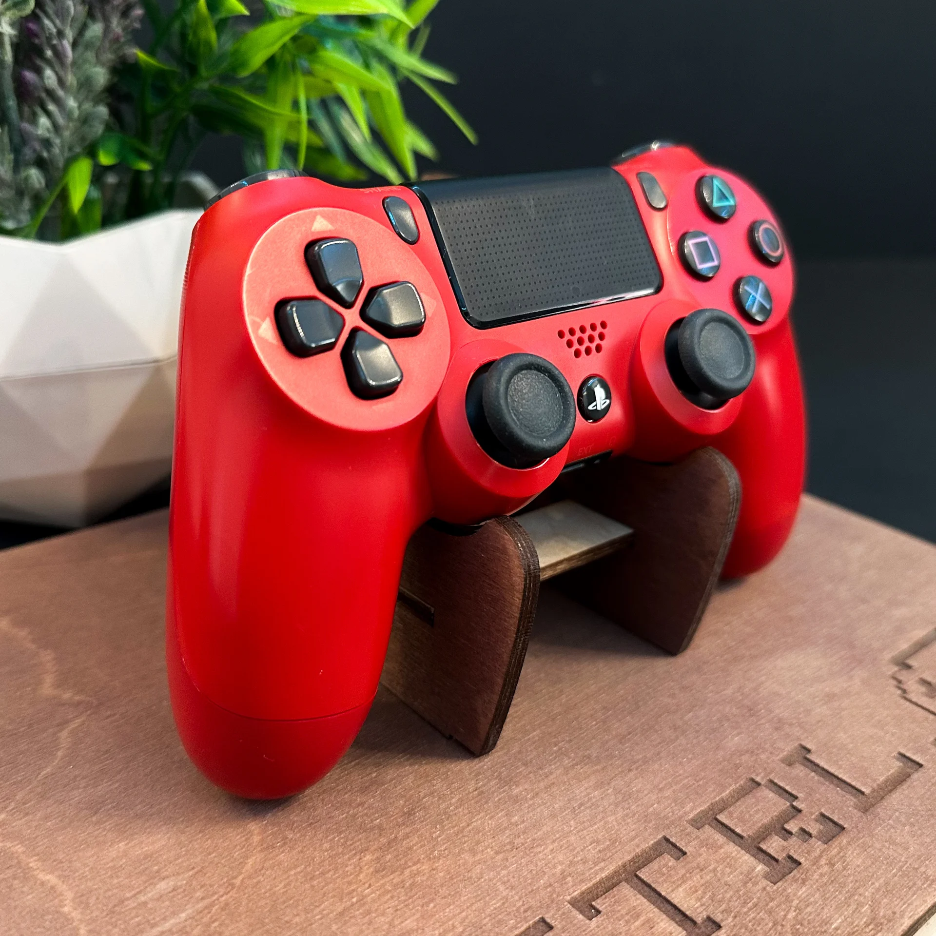 Геймпад Dualshock 4 v2 Оригинальный красный - миниатюра 6