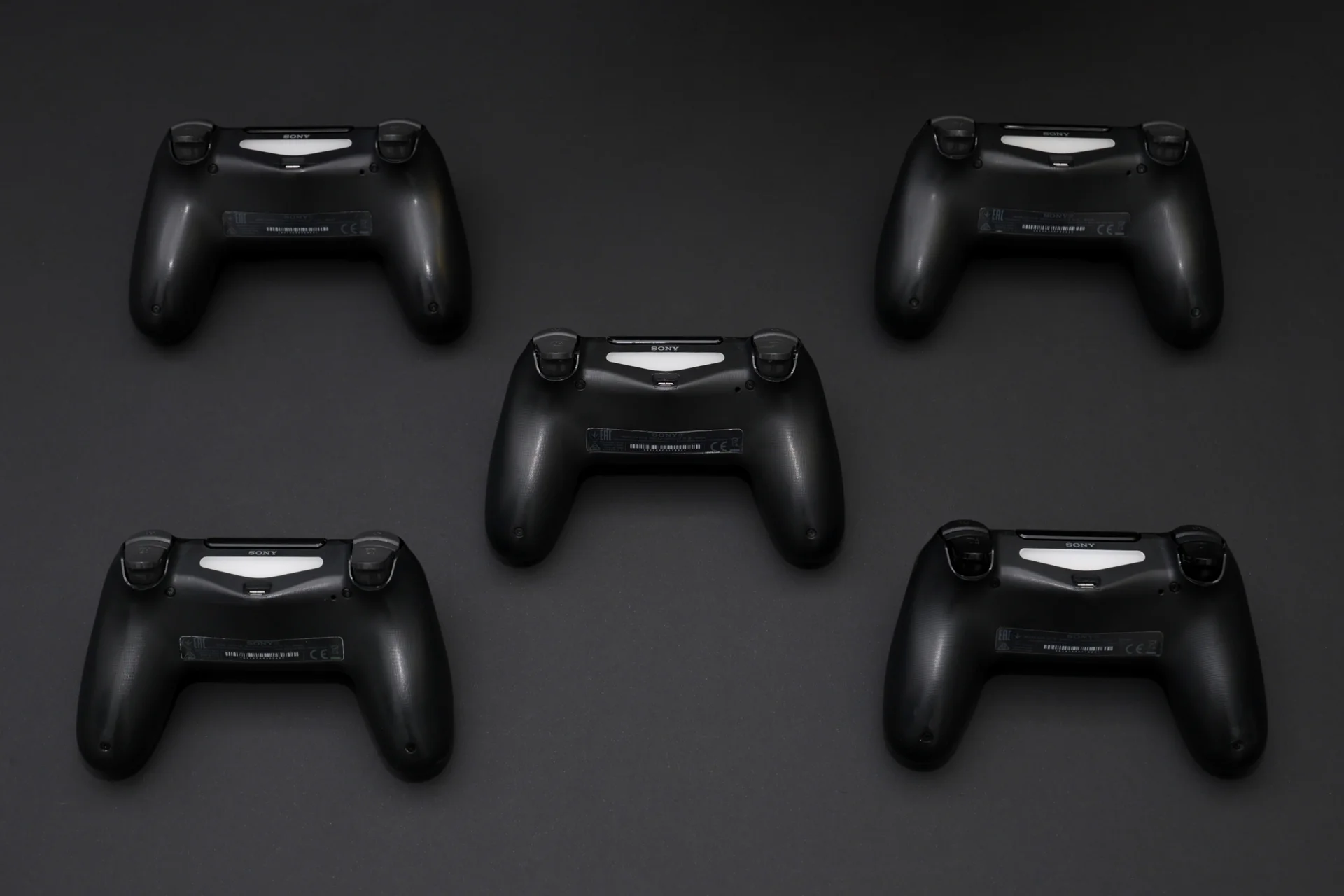 Оригинальный Геймпад Sony PS4 Dualshock 4 - миниатюра 4