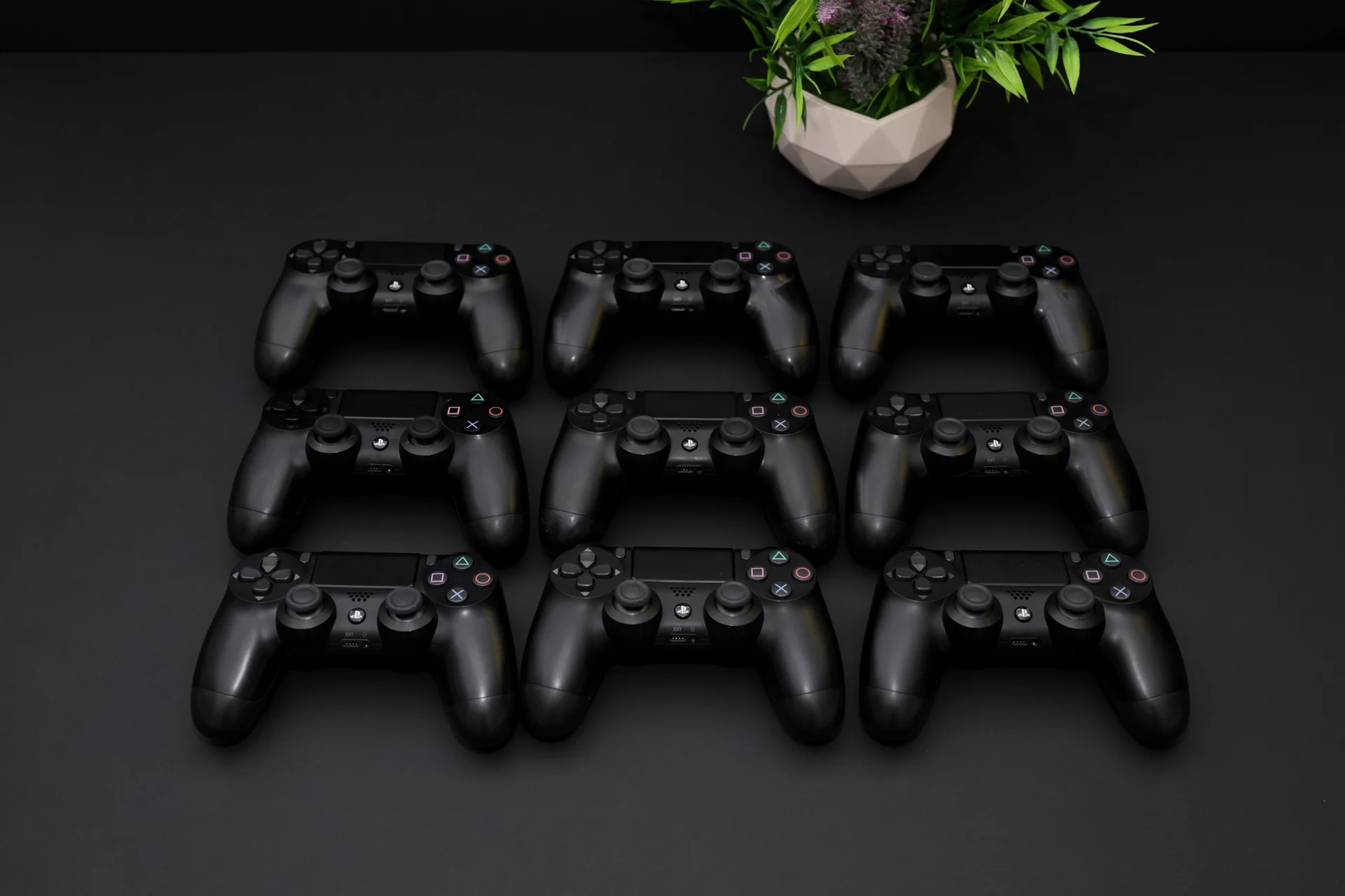 Оригинальный Геймпад Sony PS4 Dualshock 4 - миниатюра 11