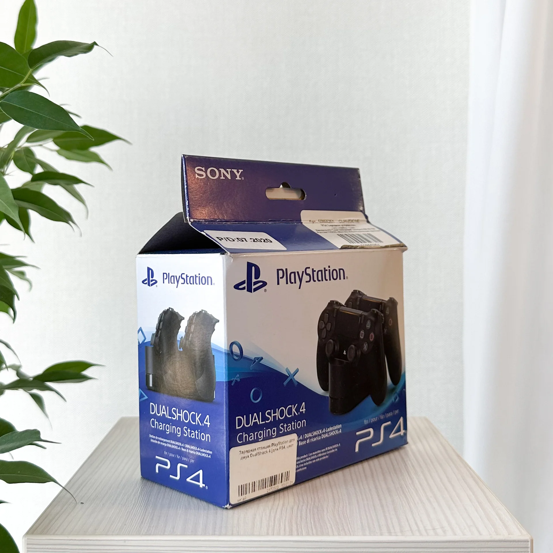 Оригинальная Зарядная Станция Sony PS4 CUH-ZDC1 - миниатюра 5
