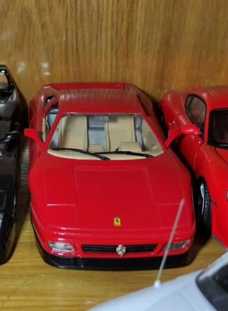 Bburago Ferrari 348tb 1/24 - изображение 1