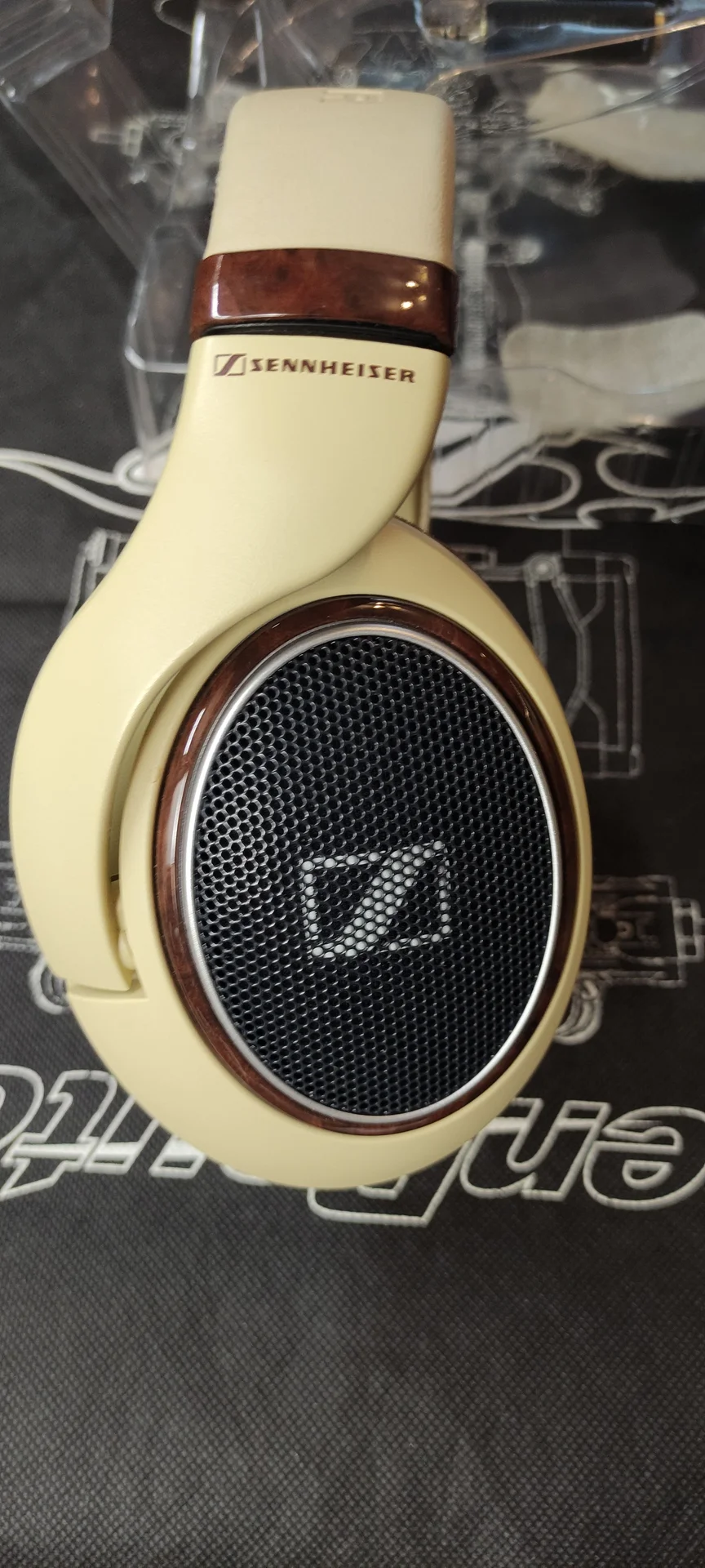 Наушники Sennheiser hd598 - миниатюра 2