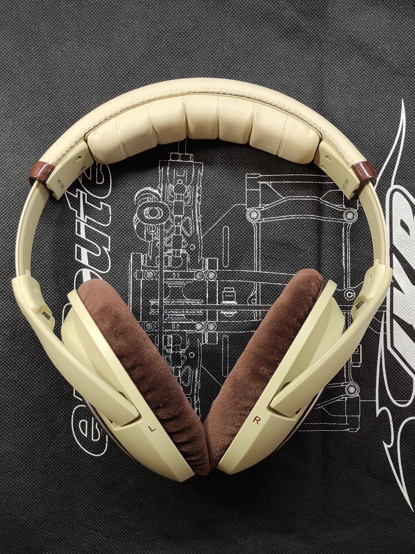 Наушники Sennheiser hd598 - миниатюра 3