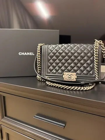 Сумка chanel boy