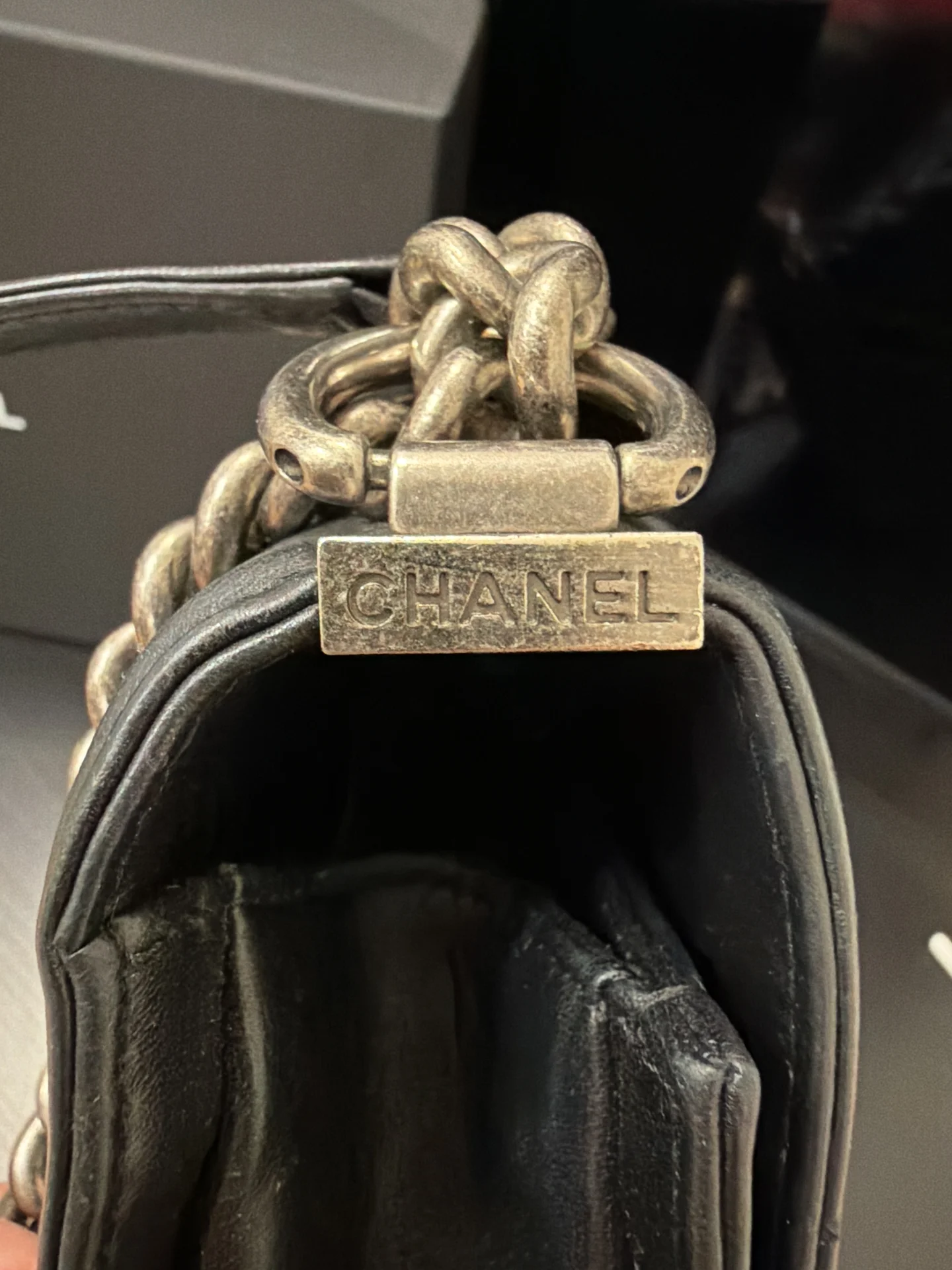 Сумка chanel boy - миниатюра 8