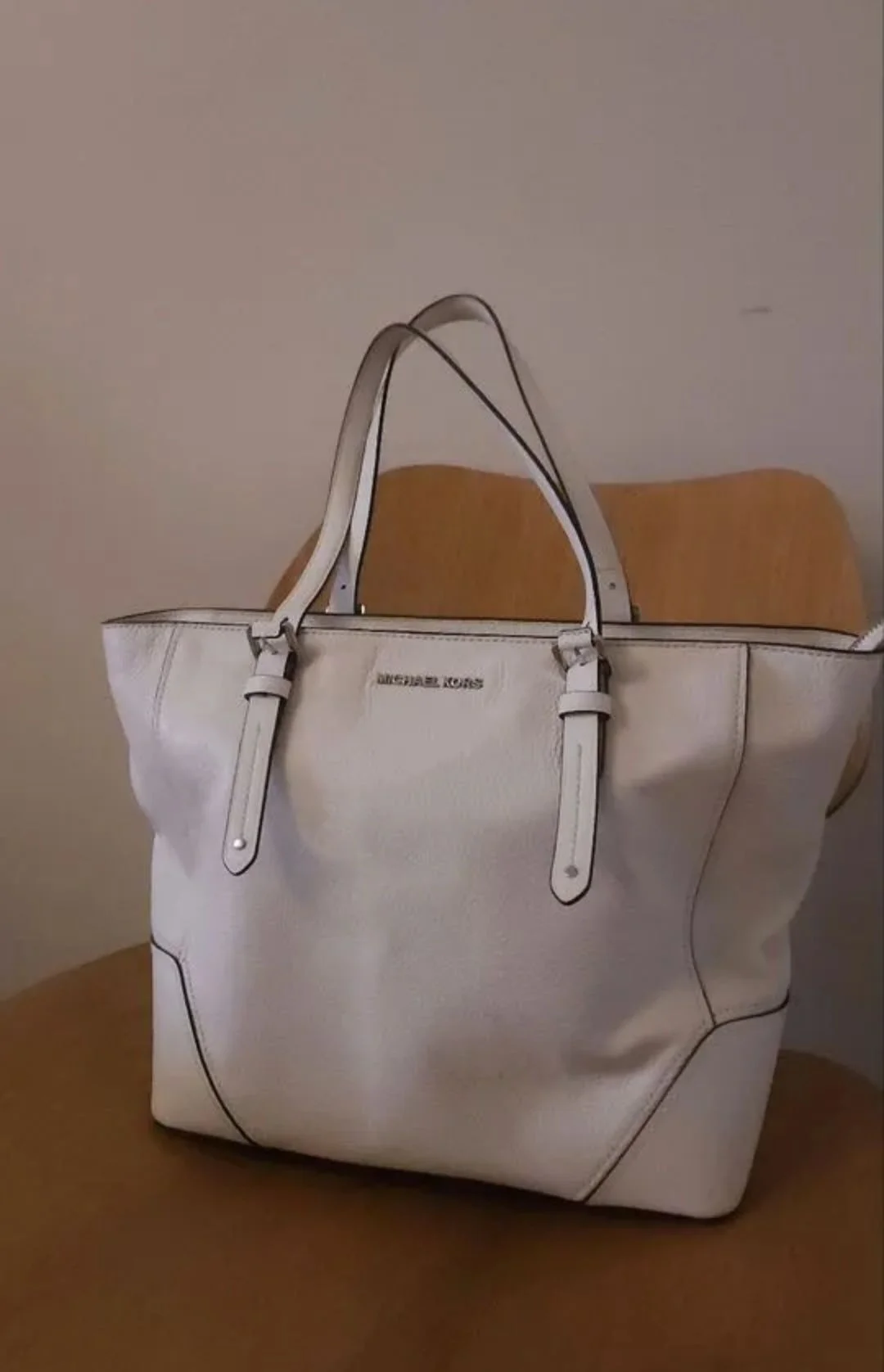 Сумка Michael Kors White Leather tote bag - миниатюра 2