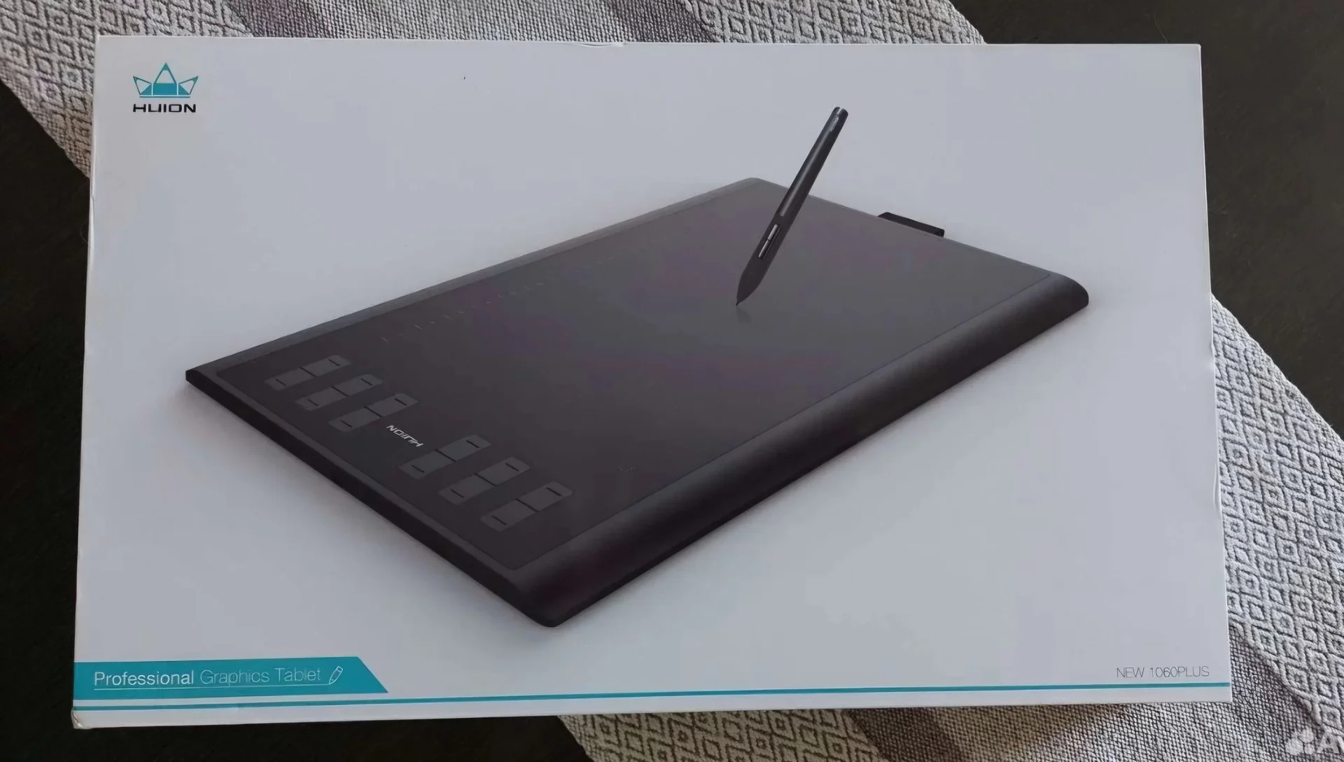 Графический планшет Huion 1060 plus - миниатюра 2