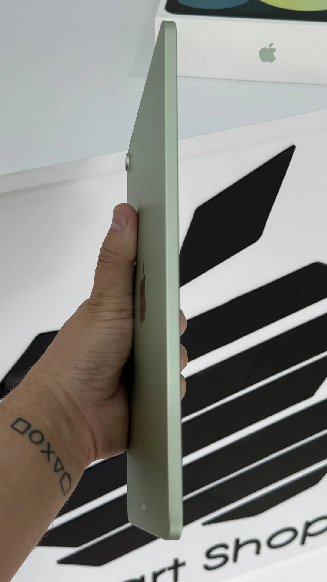 Apple iPad Air 4 128gb - миниатюра 2