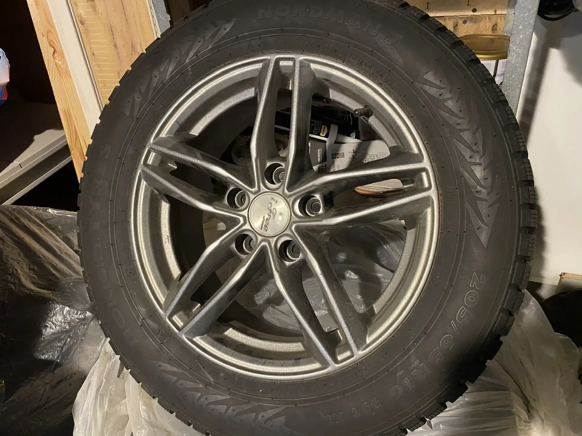 Колеса nokian tyres r16 зима - изображение 1