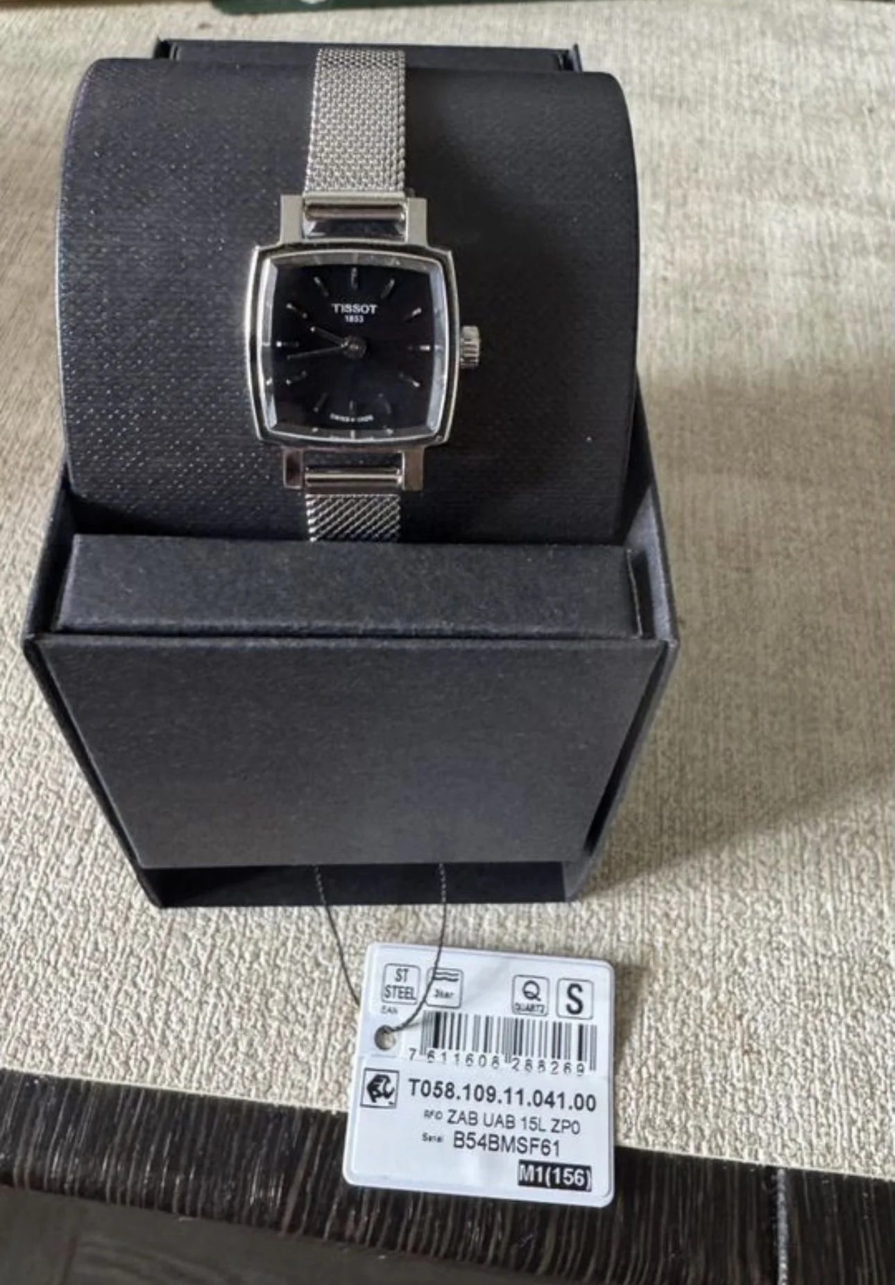 Часы Tissot Lovely Square - миниатюра 2