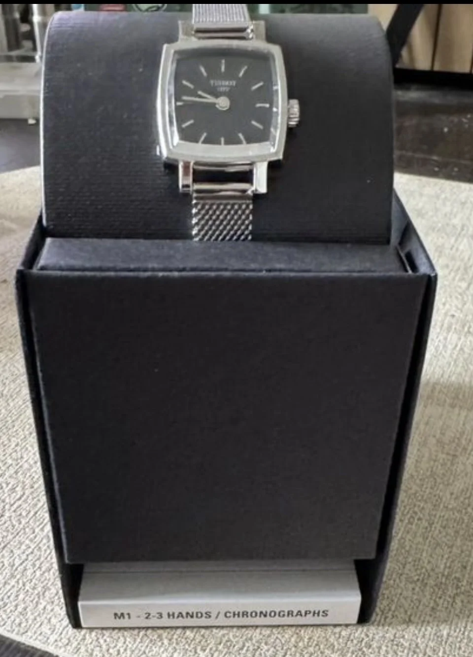 Часы Tissot Lovely Square - миниатюра 4