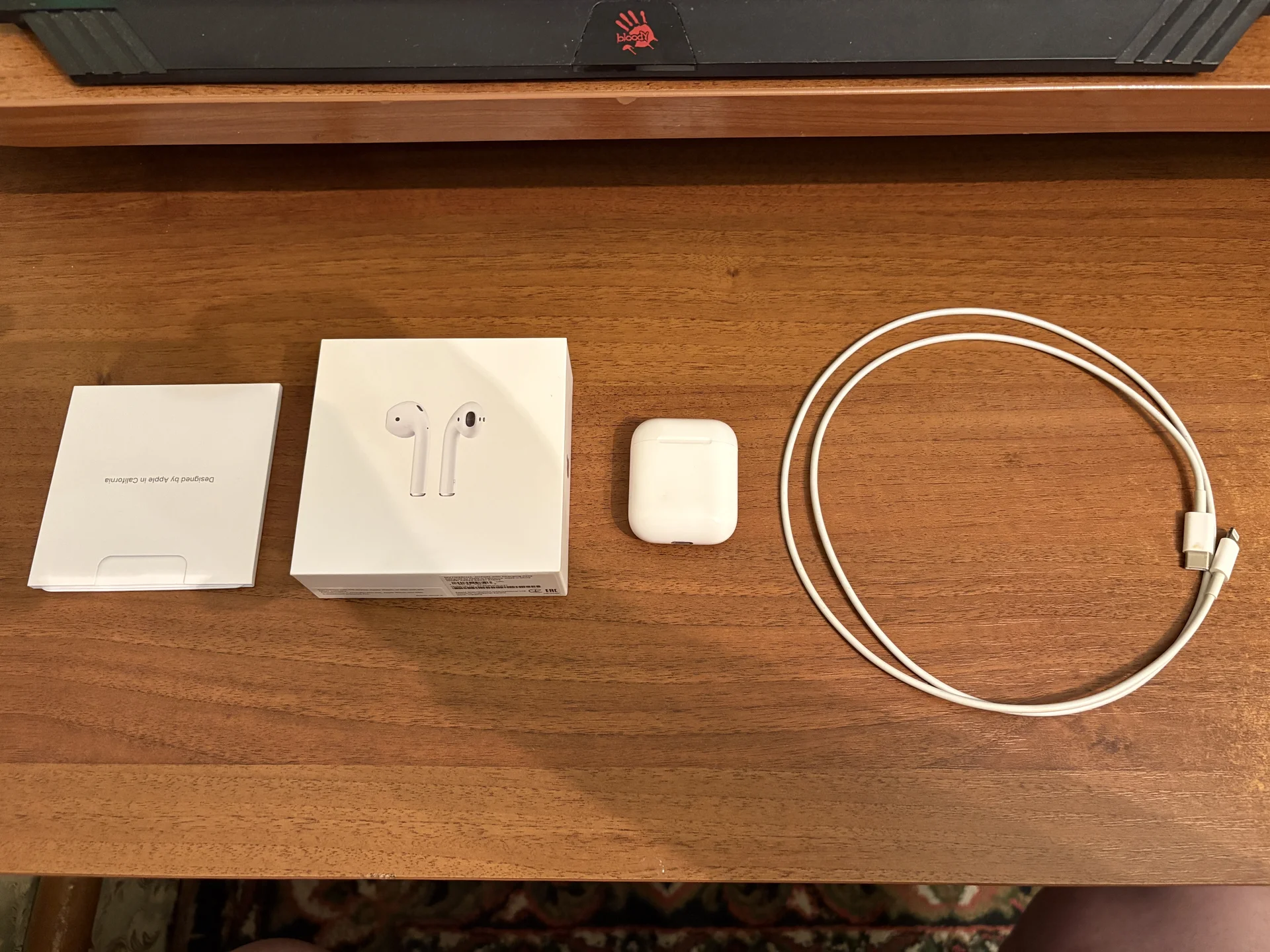Продам AirPods