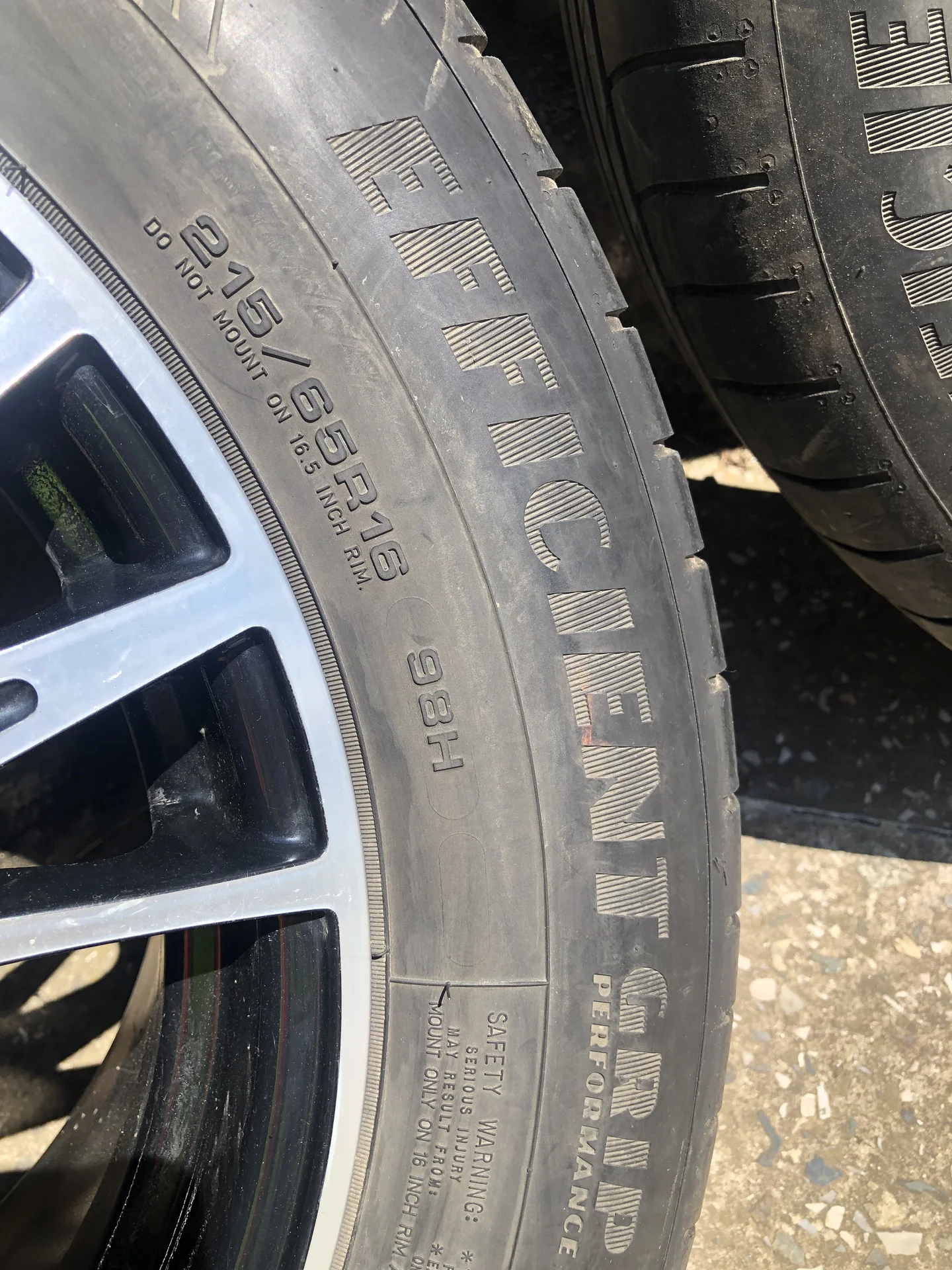 Шины Goodyear Efficient Grip Performance - миниатюра 4