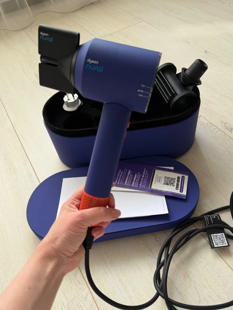 Фен DYSON - миниатюра 2