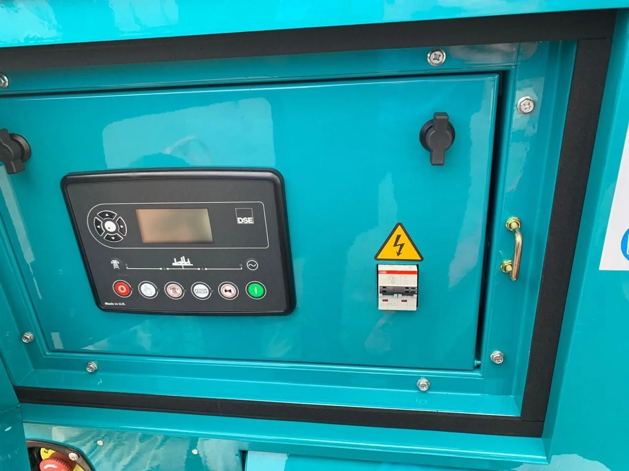 Продаю дизель генератор 10 кВт Kubota в еврокожухе - миниатюра 4