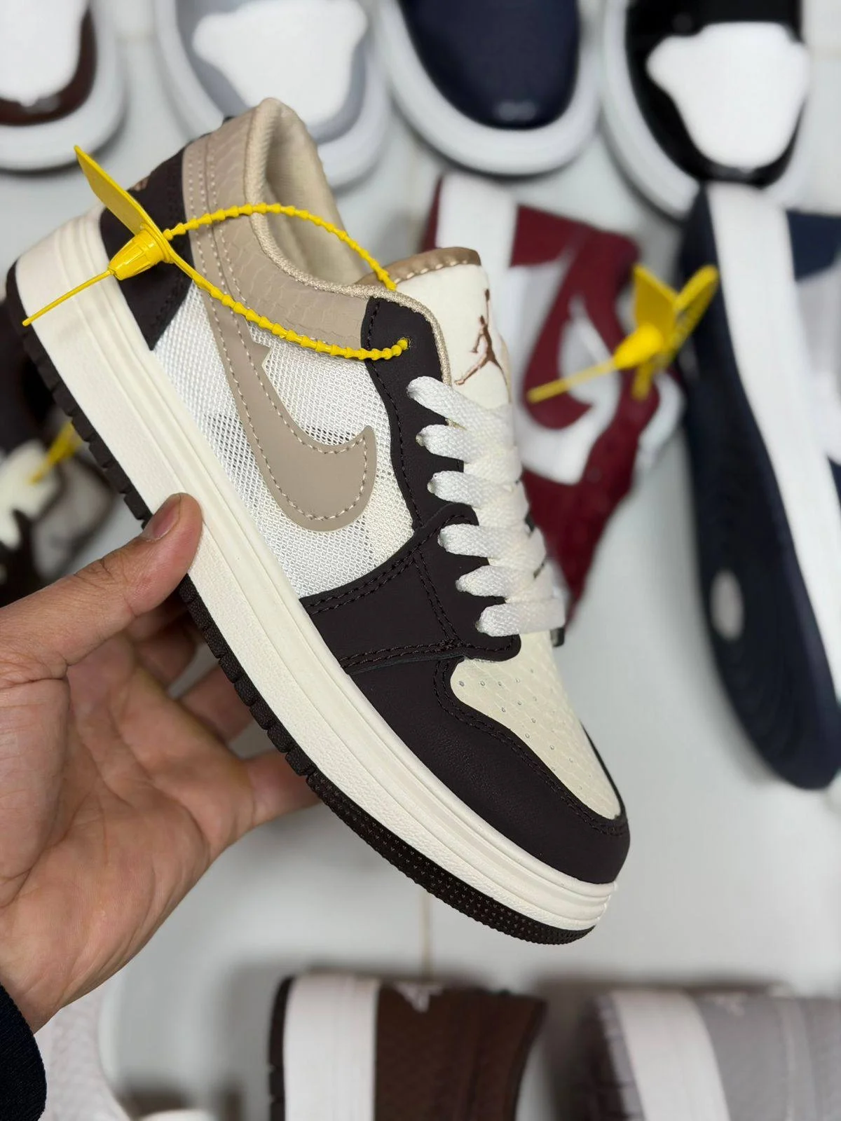 Кроссовки Nike Jordan - изображение 1