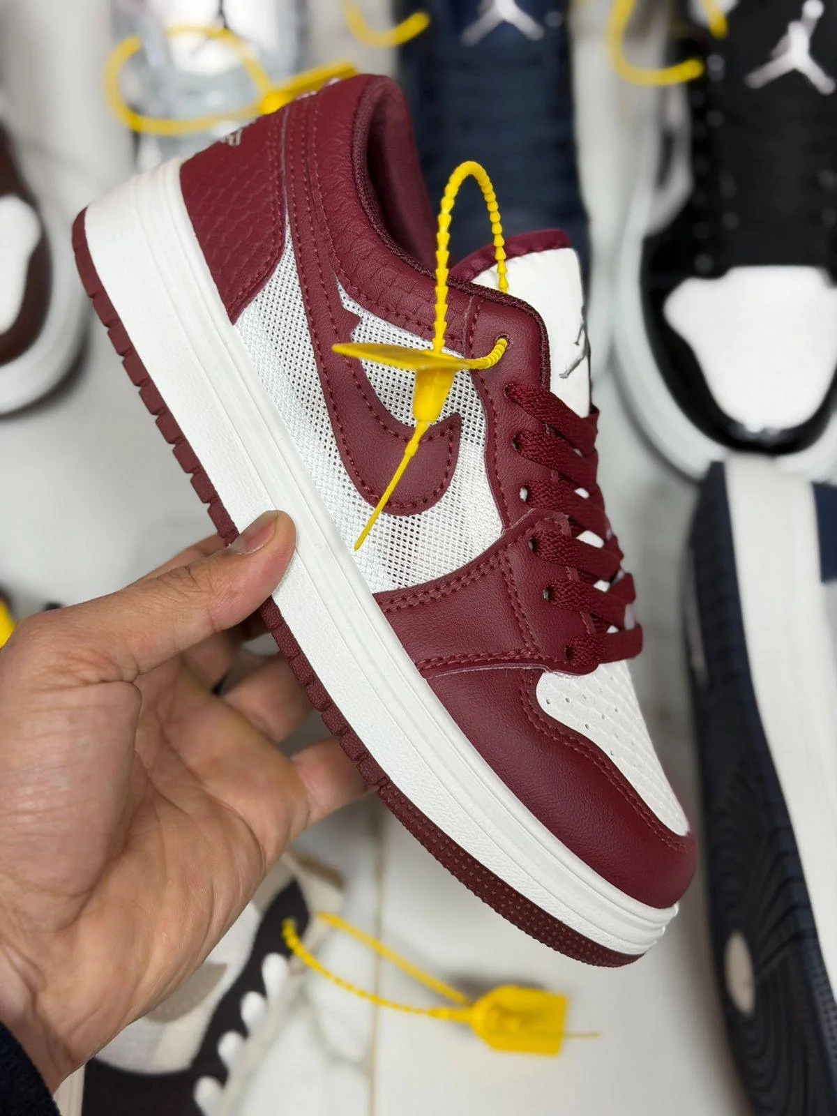 Кроссовки Nike Jordan - миниатюра 2