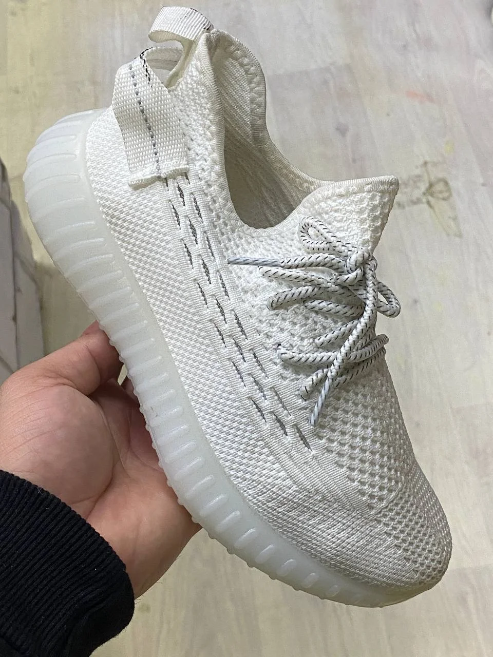 Кроссовки Adidas - миниатюра 3