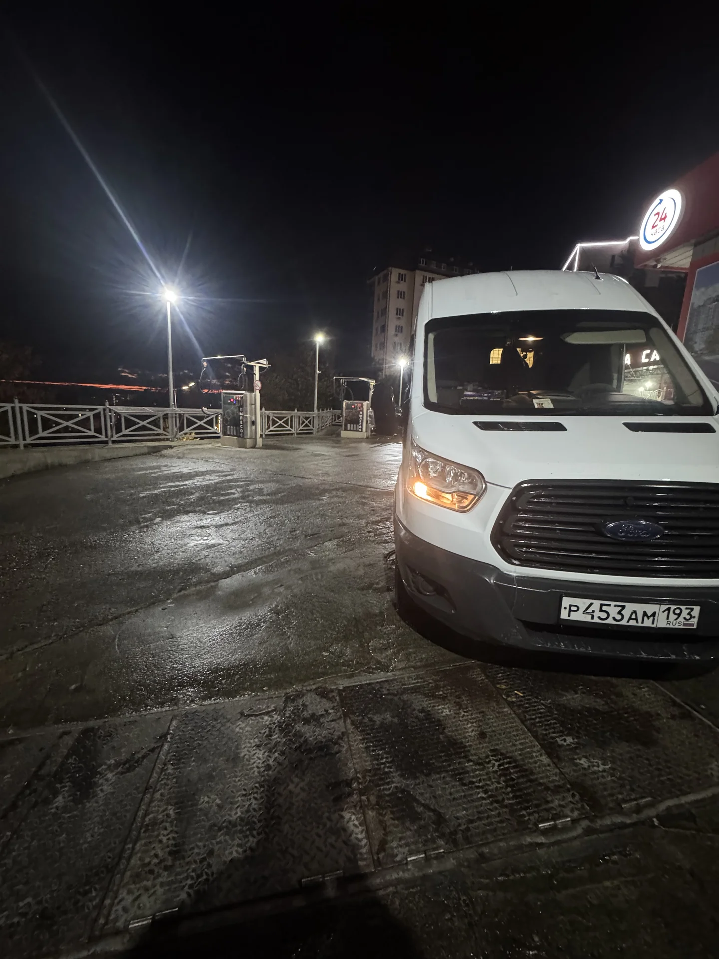Ford Transit - миниатюра 3