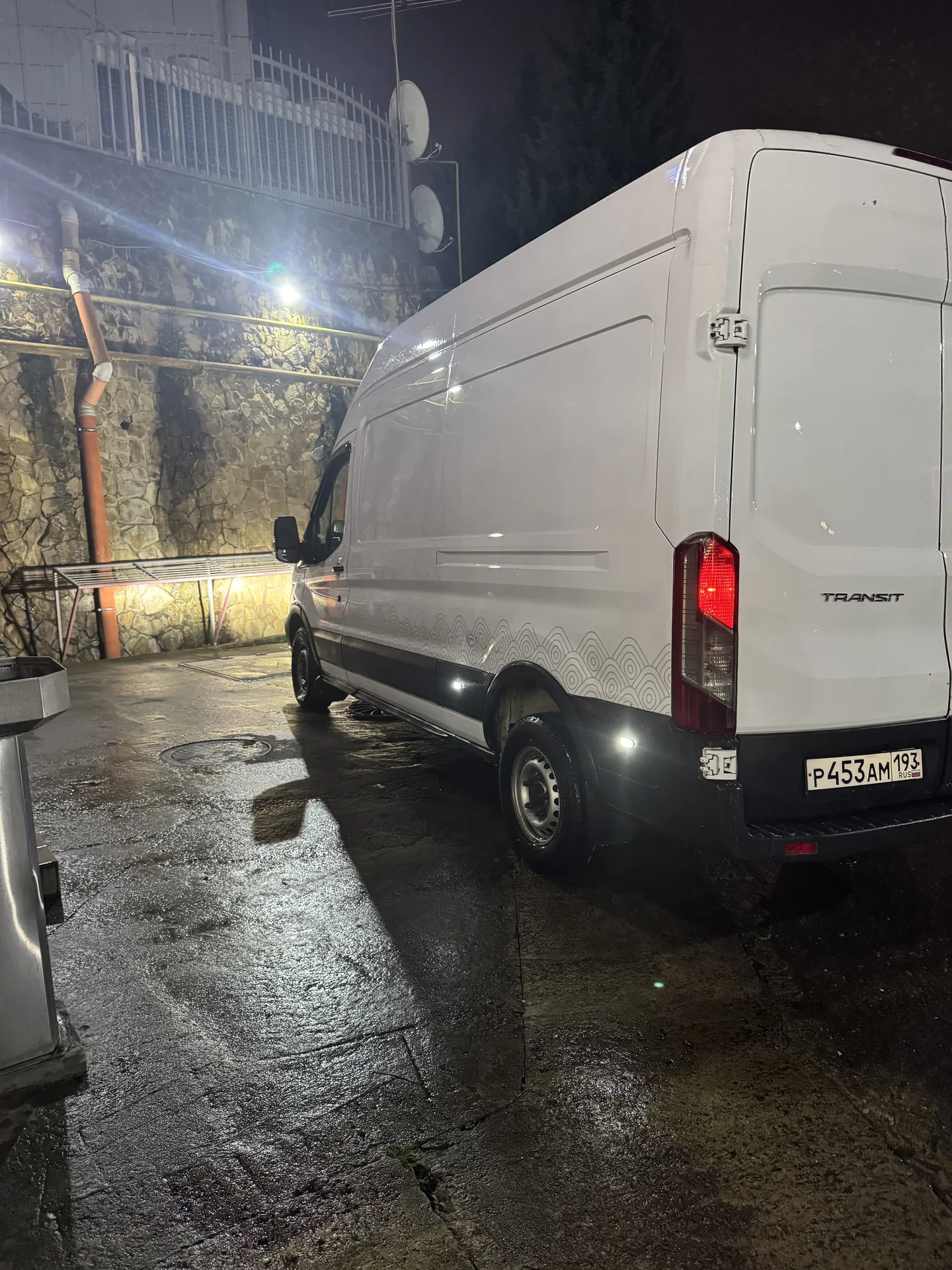 Ford Transit - миниатюра 7