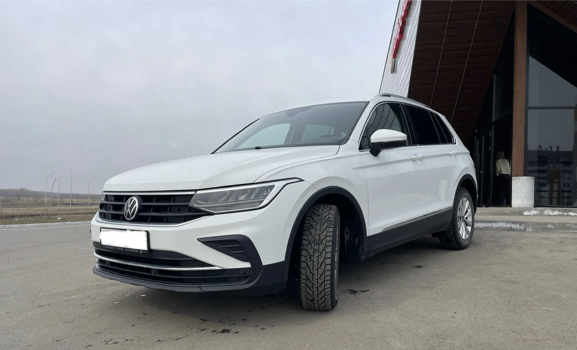 Аренда (прокат) автомобиля Volkswagen Tiguan - изображение 1