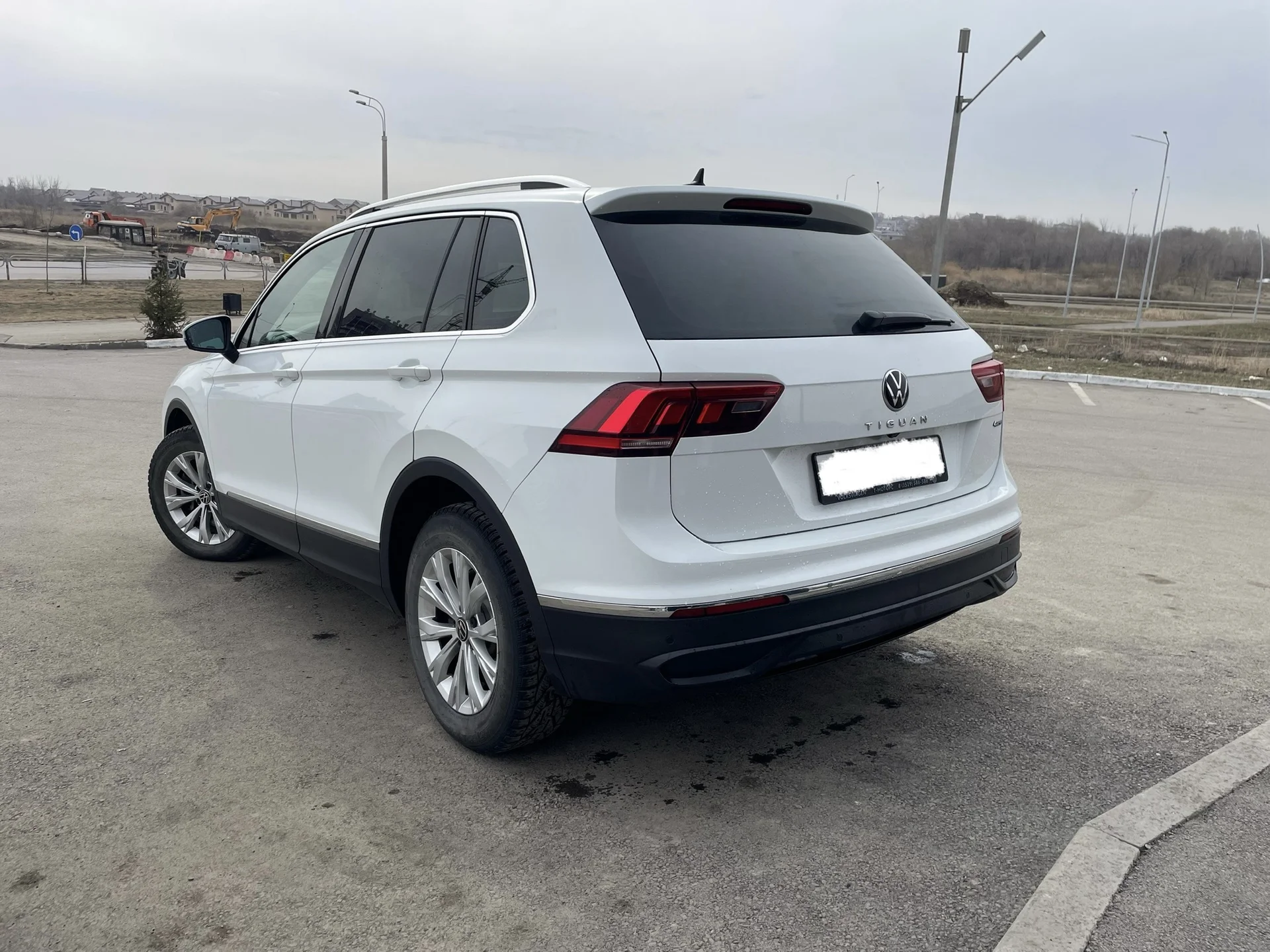 Аренда (прокат) автомобиля Volkswagen Tiguan - миниатюра 2