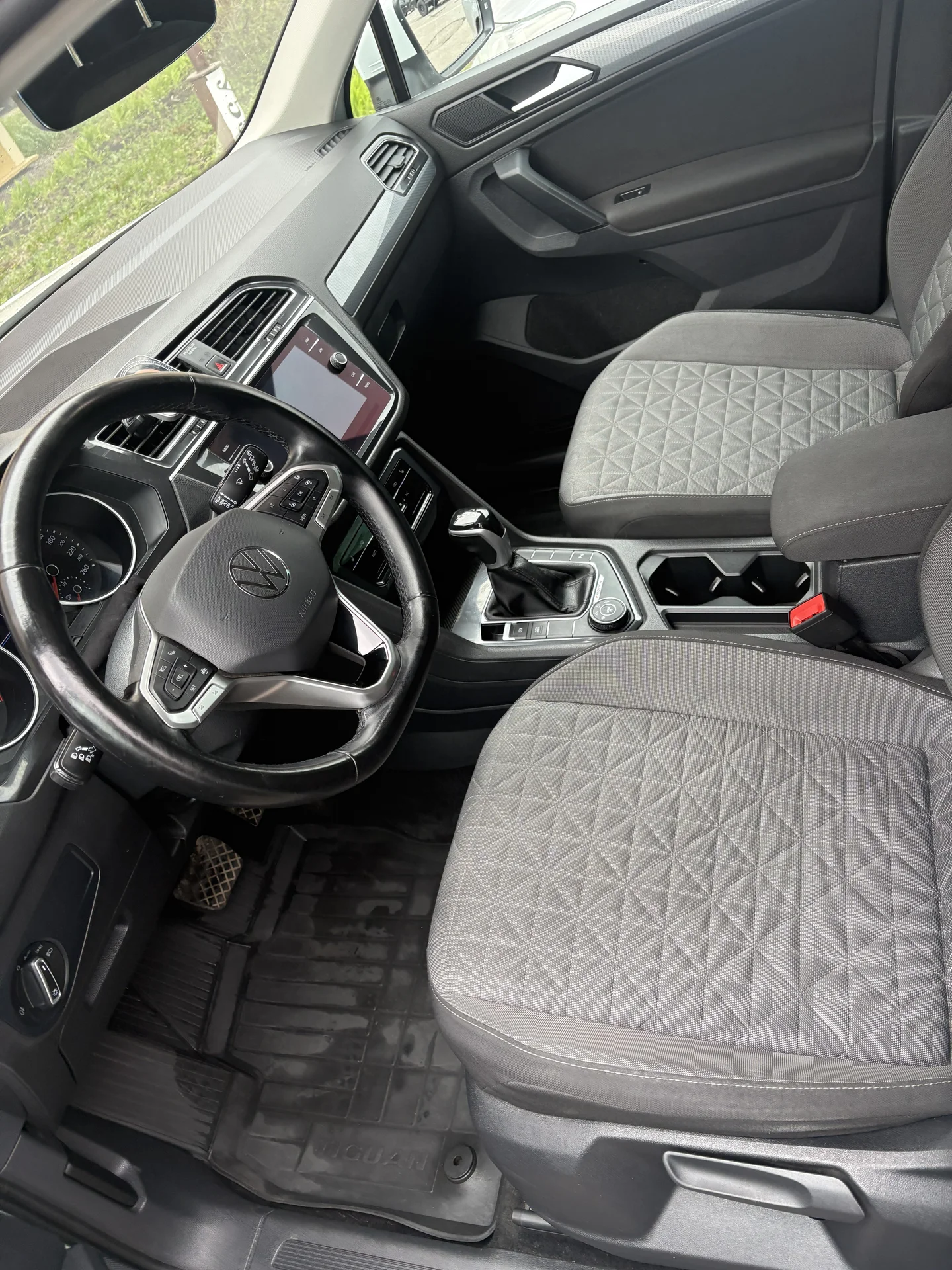 Аренда (прокат) автомобиля Volkswagen Tiguan - миниатюра 4