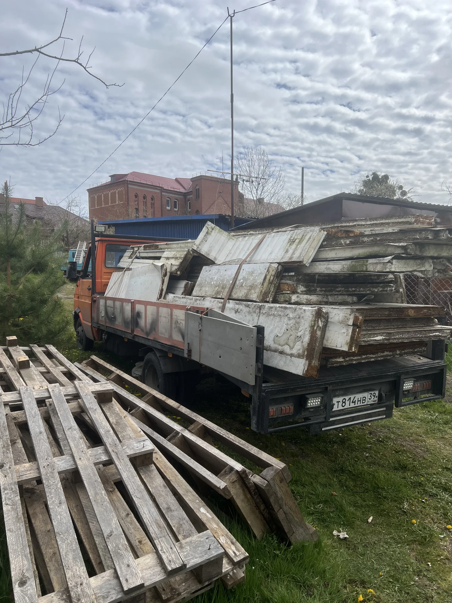 Грузоперевозки бортовой с грузчиками область город - миниатюра 4