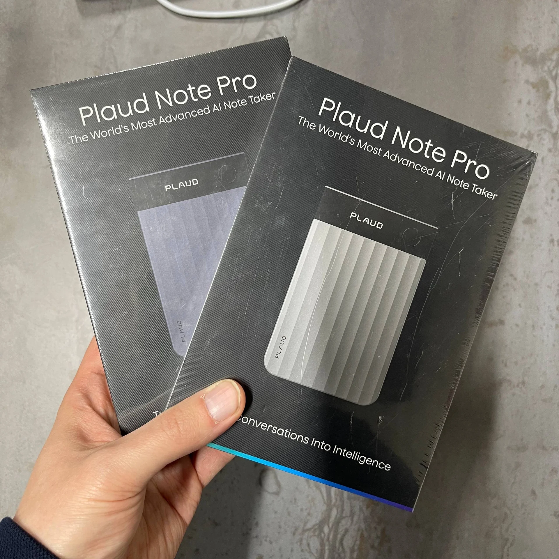 Plaud Note Pro — AI-диктофон / умный диктофон для записи и расшифровки