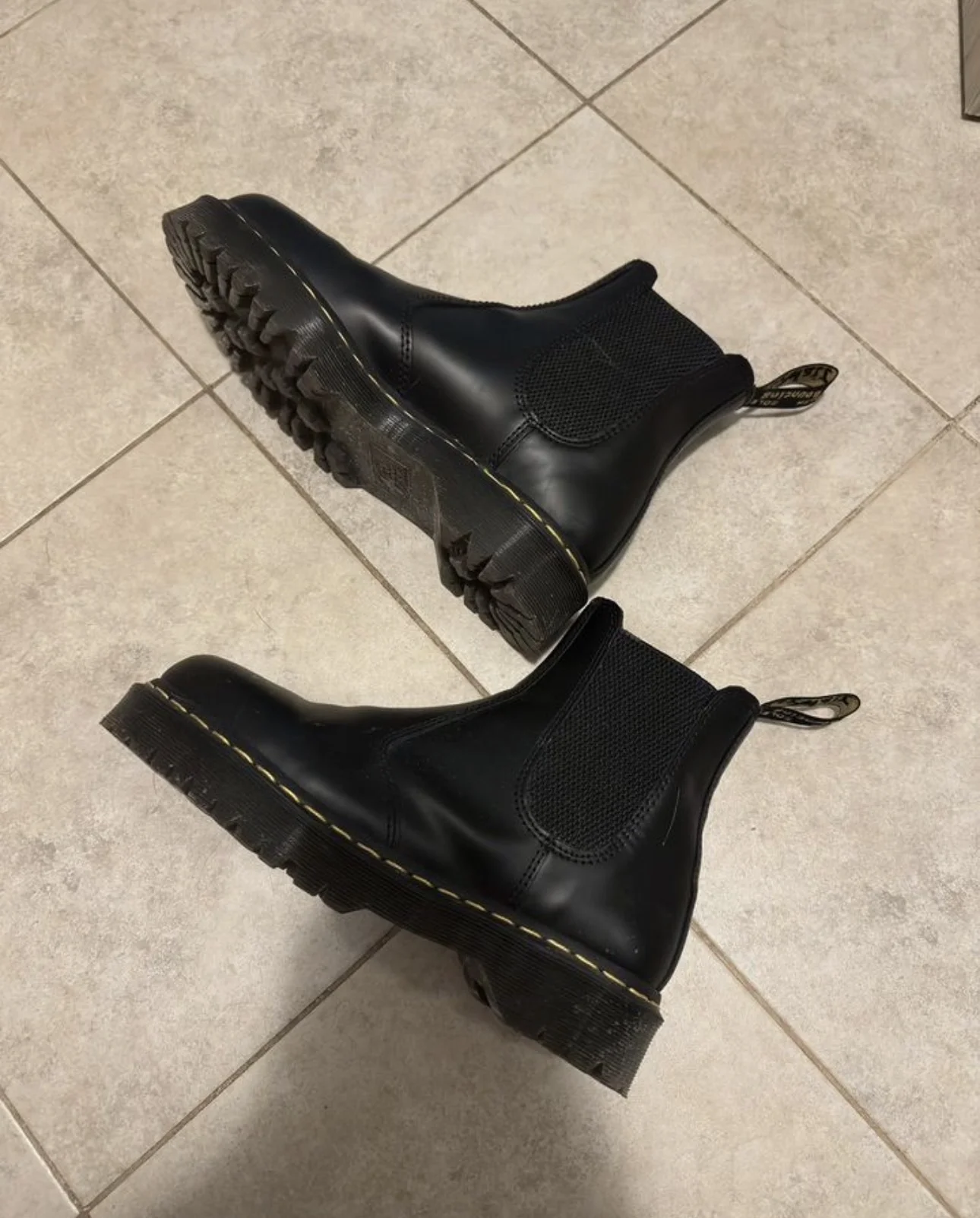 Dr. Martens - миниатюра 3