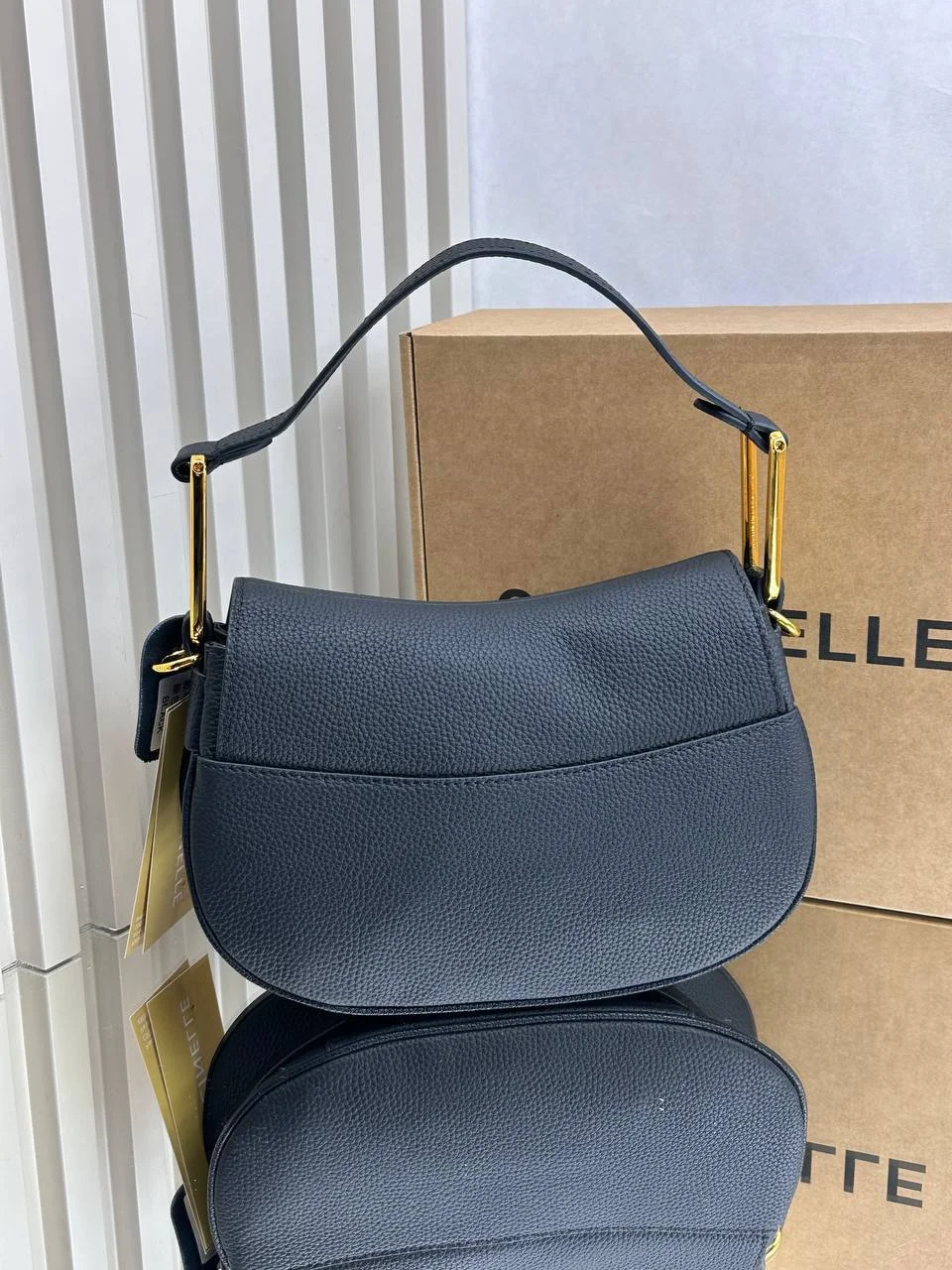 Сумка женская Coccinelle Magie Soft - миниатюра 7