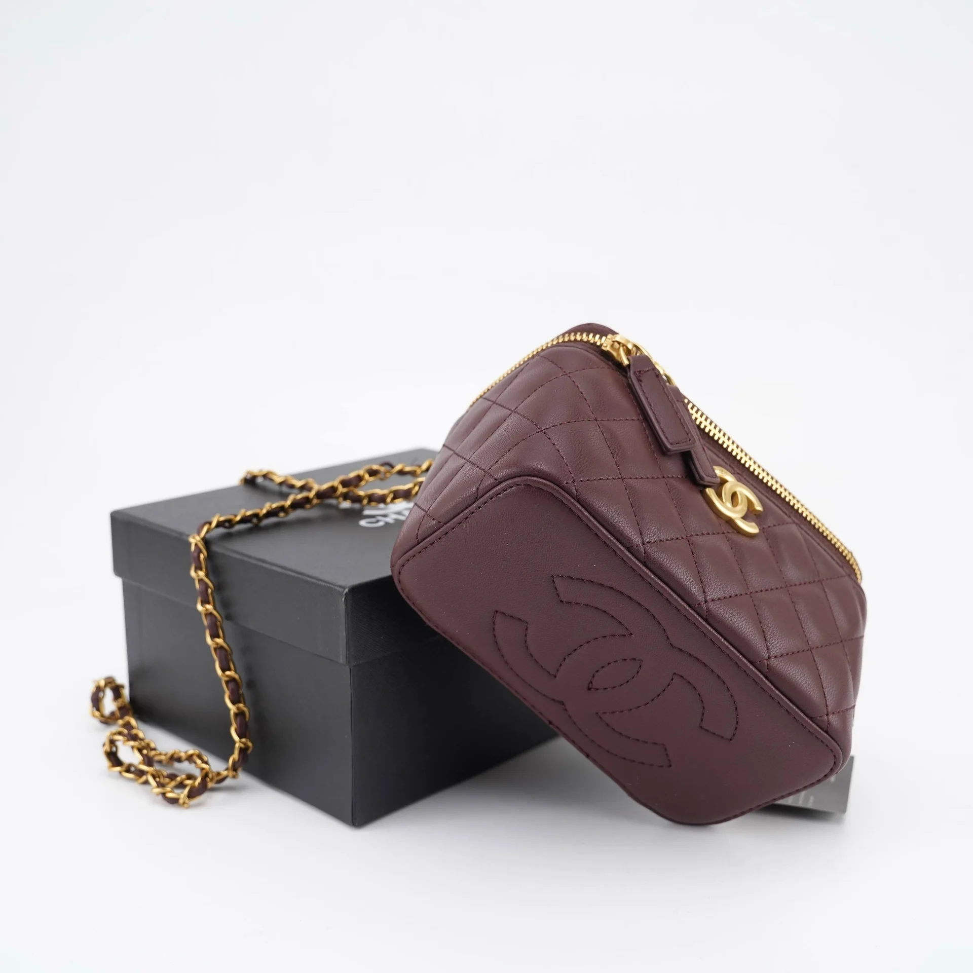Сумка женская Chanel Vanity Case - миниатюра 3