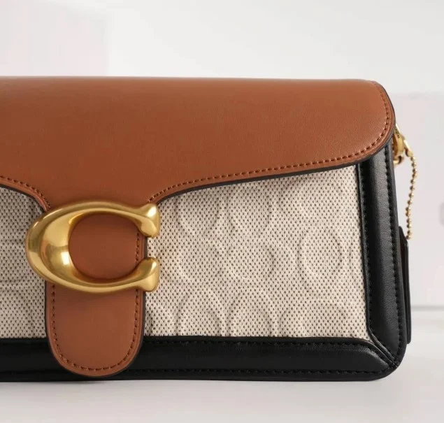Женская сумка Coach Tabby Shoulder Bag - миниатюра 5