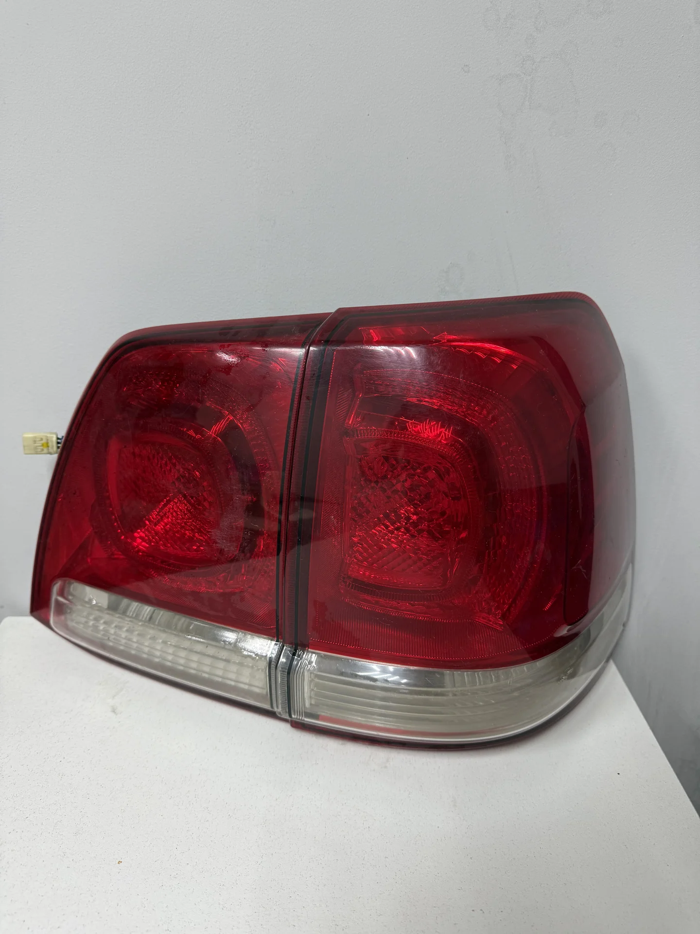 Фонари задние toyota land cruiser 200 оригинал - изображение 1
