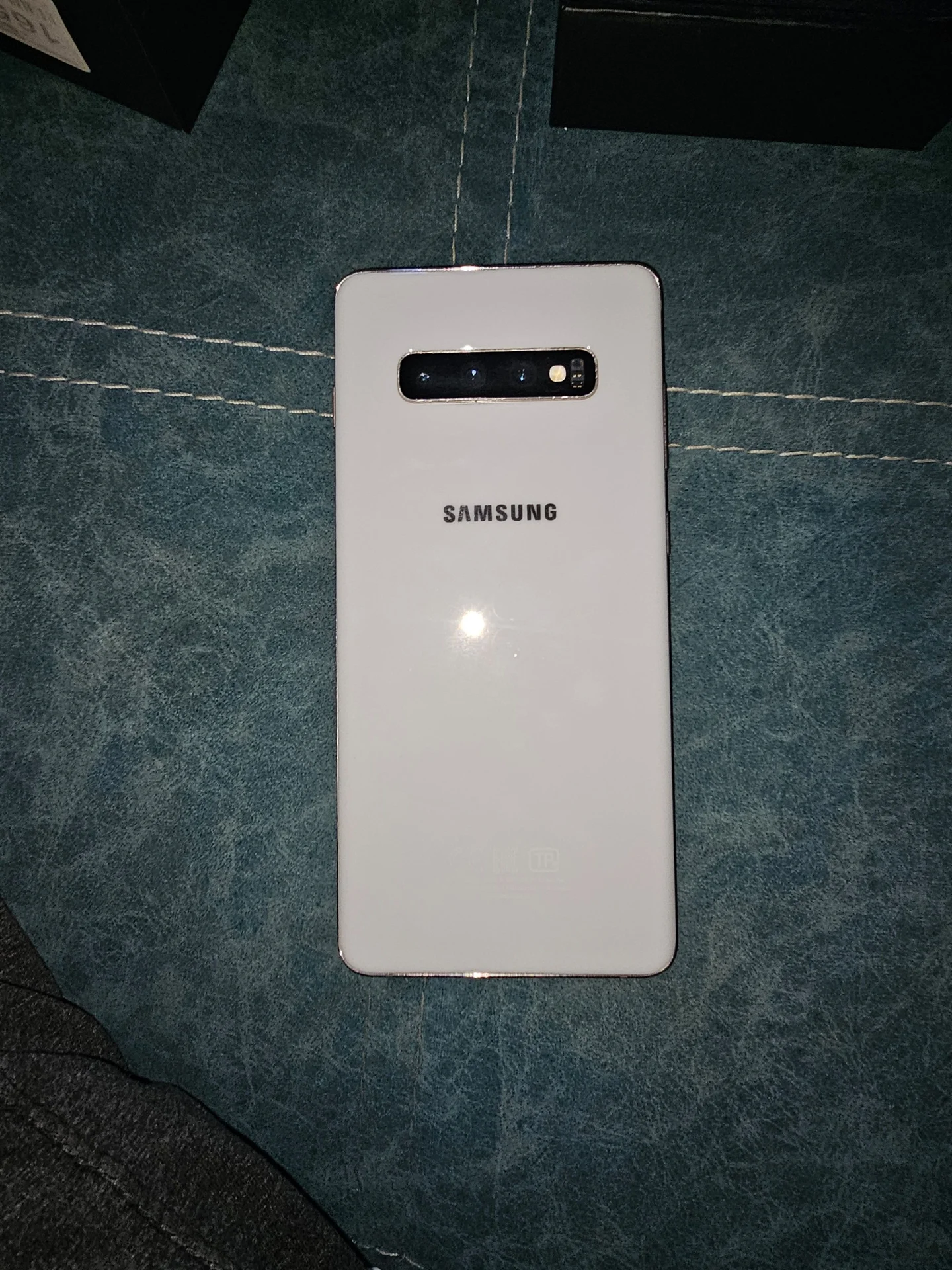 Samsung s10 plus - миниатюра 4