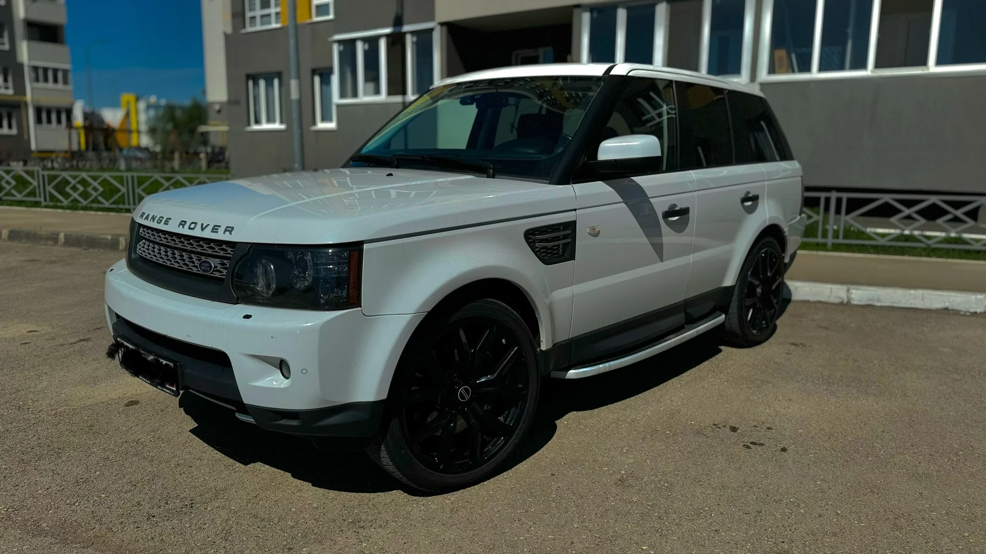 Land Rover Range Rover Sport Supercharged - миниатюра 2