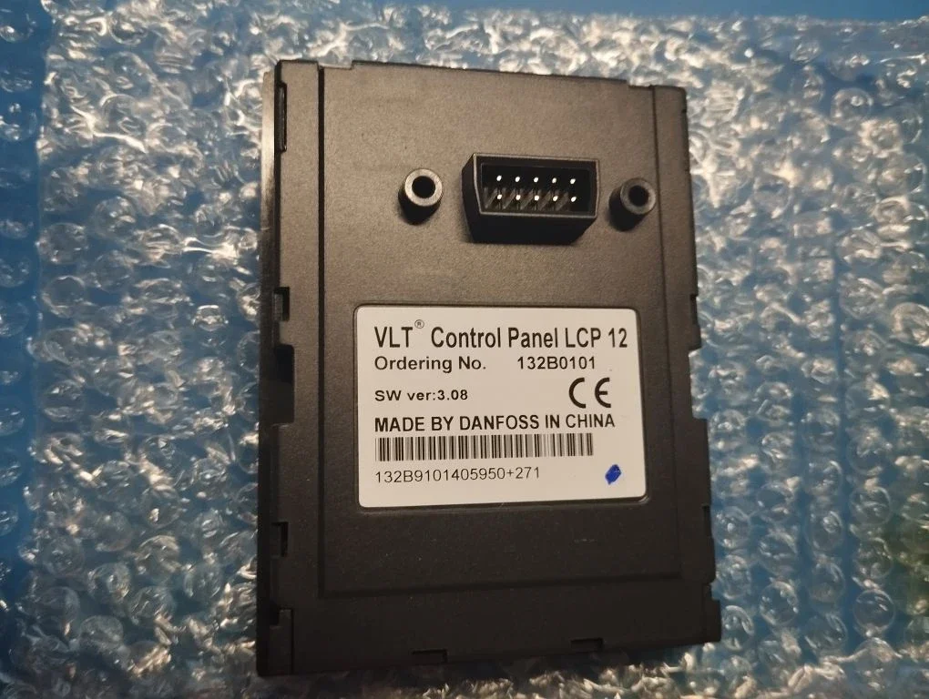 Панель управления 132B0101 LCP 12 с потенциометром - миниатюра 2