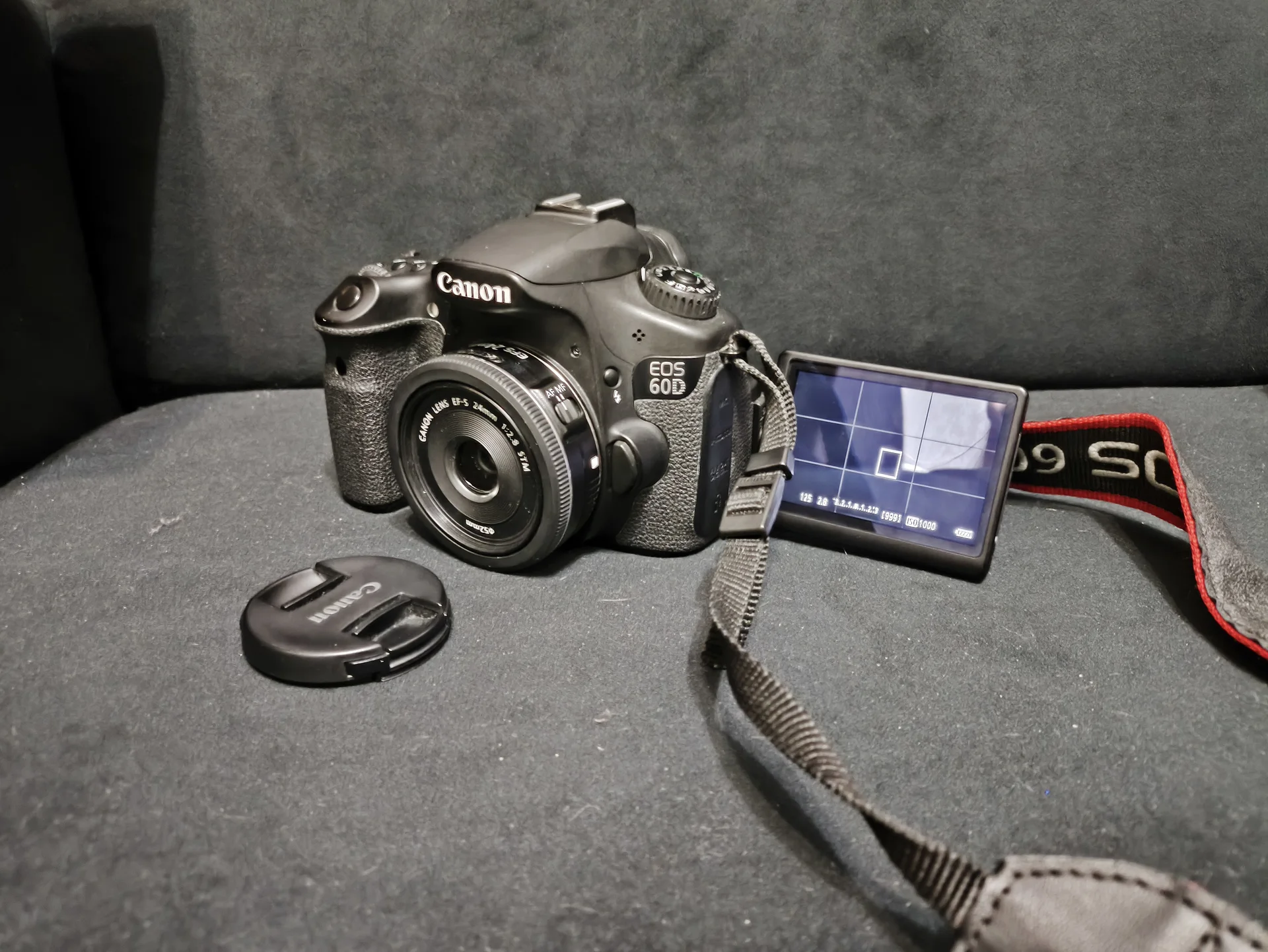 Фотоаппарат canon 60d + ef-s 24mm - миниатюра 2