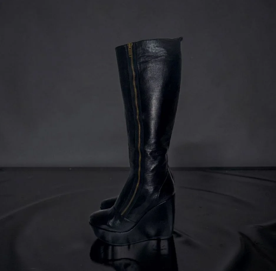 Новые marc jacobs model of duty сапоги на танкетке - миниатюра 2