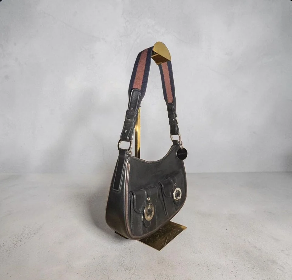 Винтаж оригинал Givenchy Leather Hobo / Baguette - миниатюра 4
