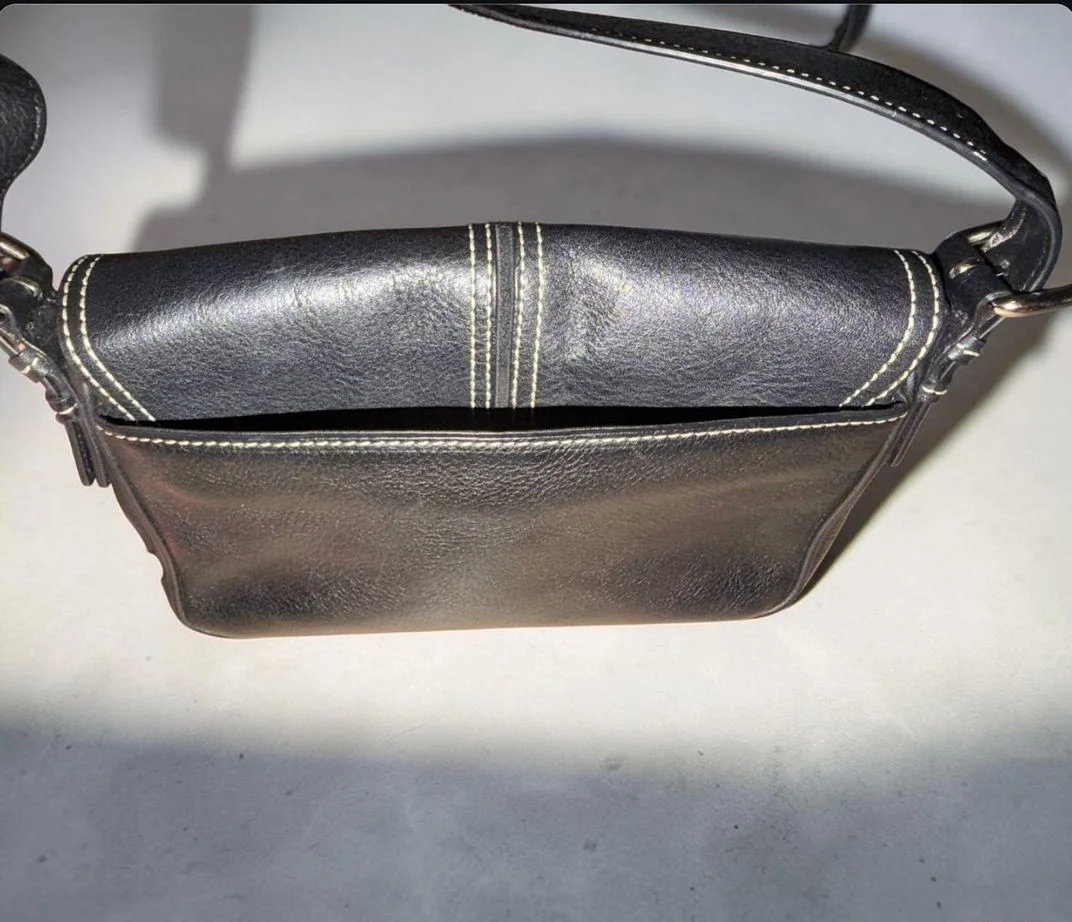 Givenchy leather flap bag винтаж оригинал - миниатюра 5