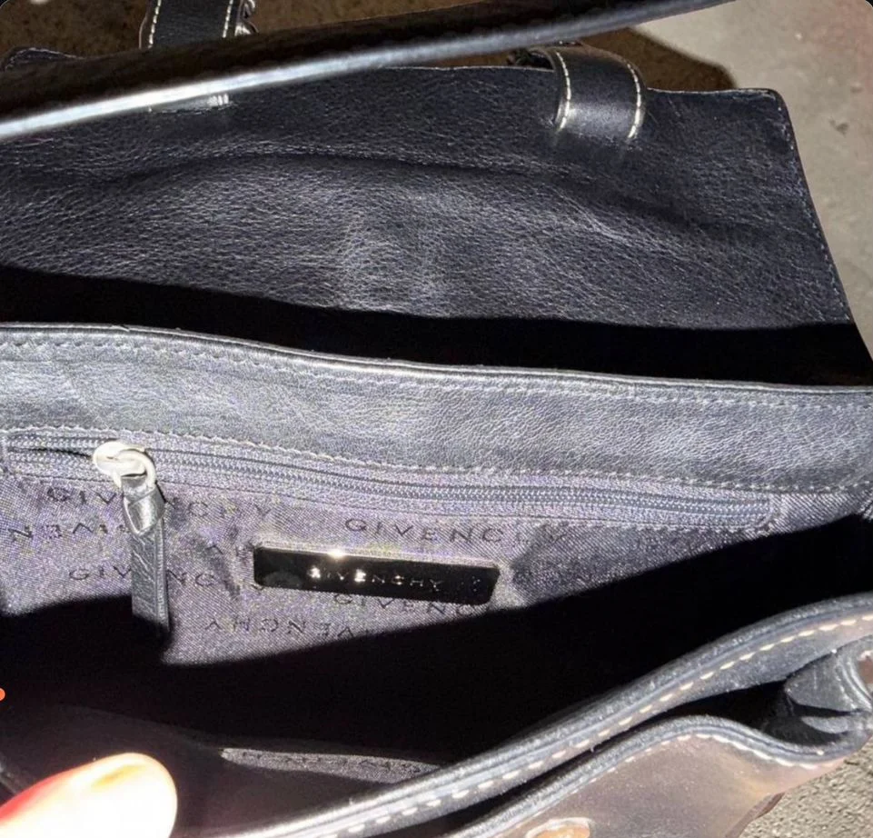 Givenchy leather flap bag винтаж оригинал - миниатюра 6