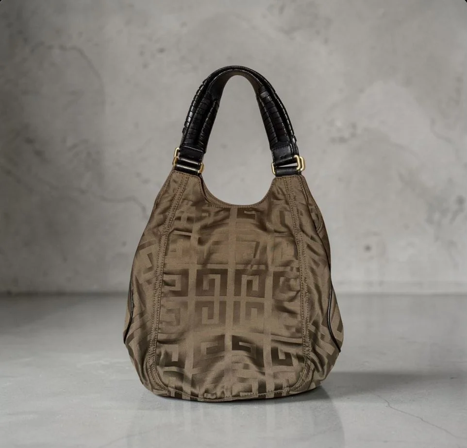 Givenchy monogram hobo bag archive - миниатюра 2