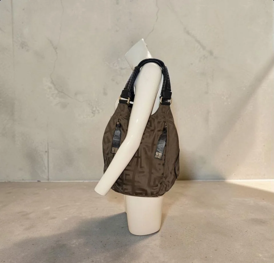 Givenchy monogram hobo bag archive - миниатюра 6