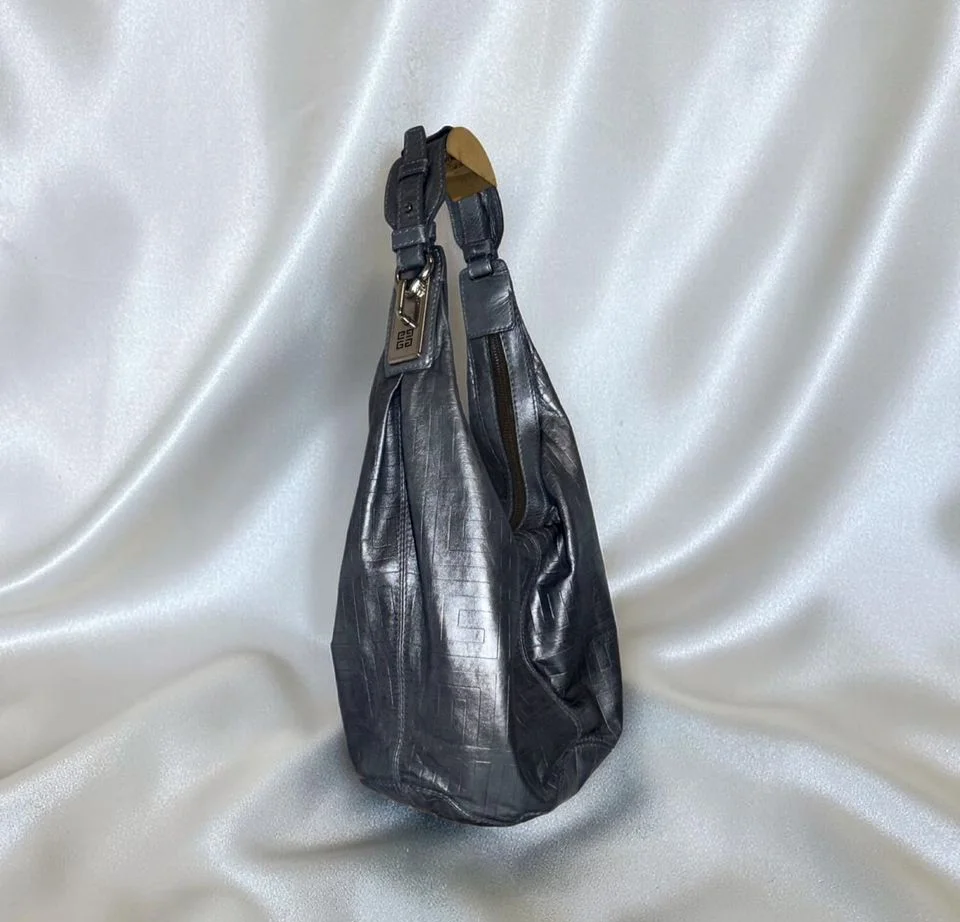 Редкая Givenchy silver leather hobo bag - изображение 1