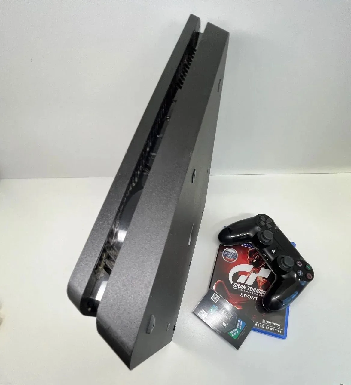 PlayStation 4 - миниатюра 3