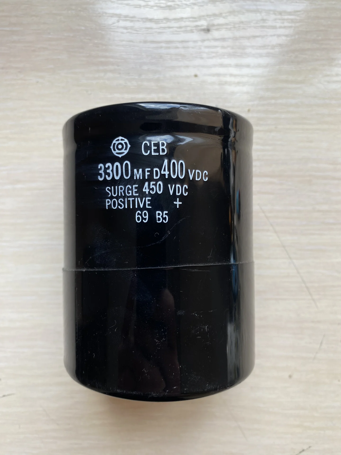 Hitachi Huge Electrolytic Capacitors 3300MFD 400VD - изображение 1